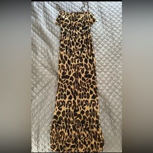 EUC worn once adorable summer dress! Dry cleaned right after wearing.